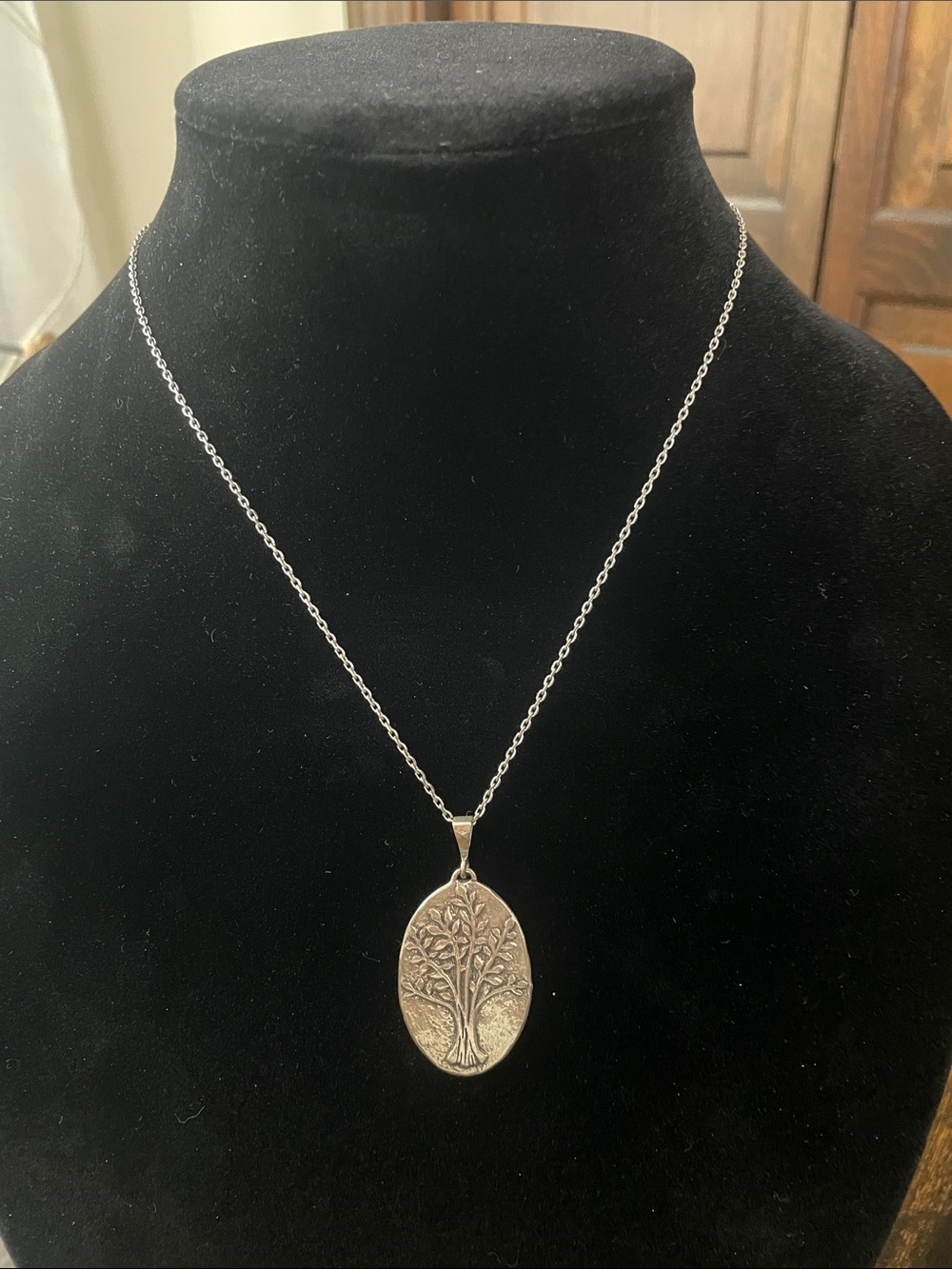 Source Unknown Silver Tree of Life Oval Pendant Necklace